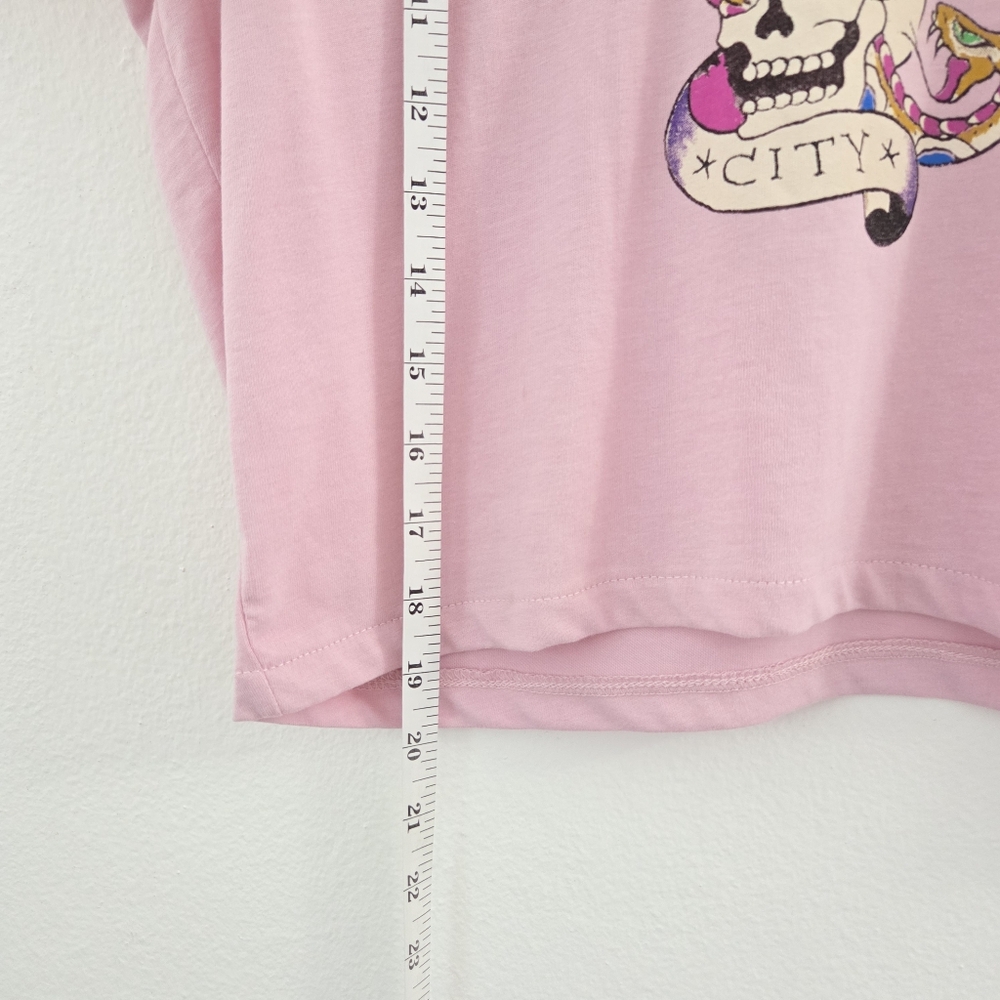 Y2K Ed Hardy Light Pink Snake Skull Tattoo Graphic Art XLarge Cropped Tee NYC - Picture 10 of 15